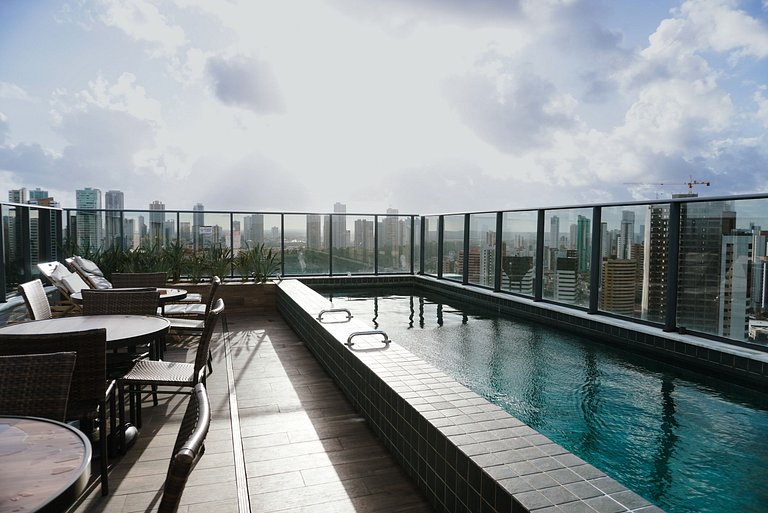 Flat em Tambaú c/ piscina vista cidade - LikeHome