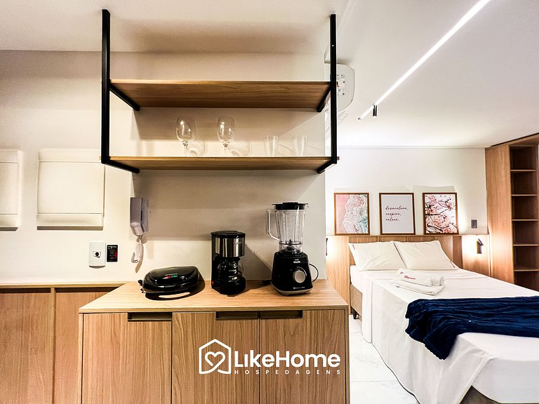 Lindo Flat mobiliado em Tambaú p/ 2 - LikeHome