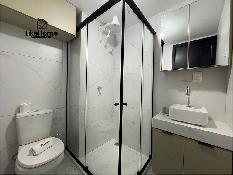 Flat c/ varanda espaçoso Tambaú praia - LikeHome