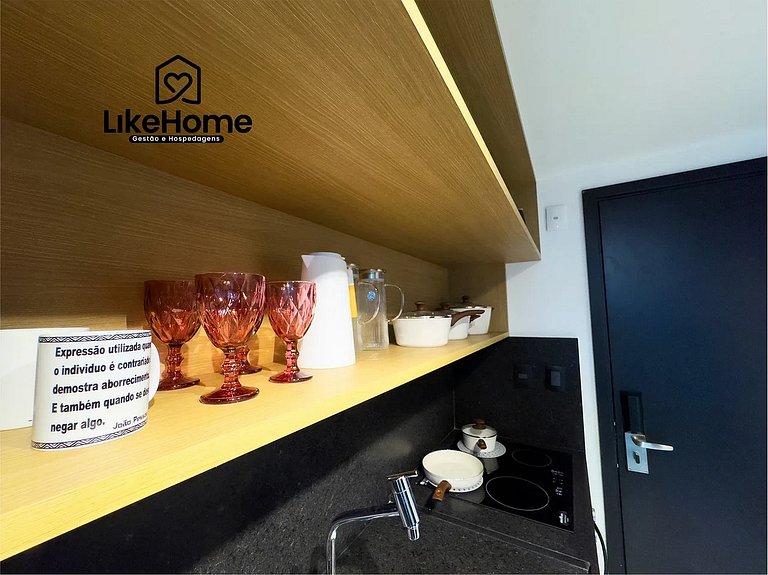 Flat em Tambaú espaçoso c/ varanda - LikeHome