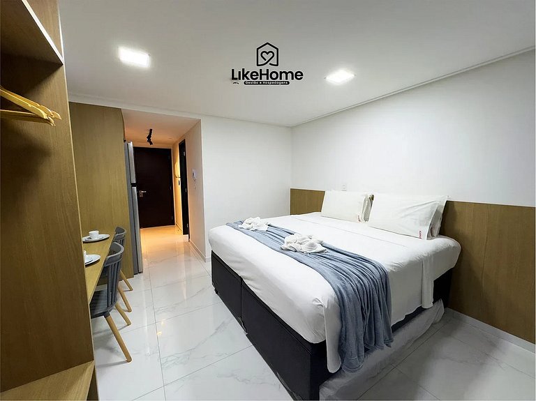 Flat em Tambaú espaçoso c/ varanda - LikeHome