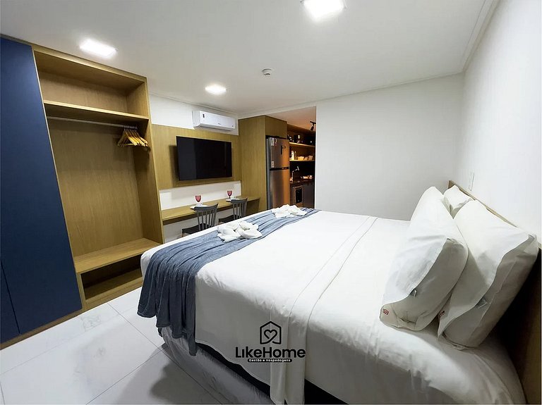Flat em Tambaú espaçoso c/ varanda - LikeHome