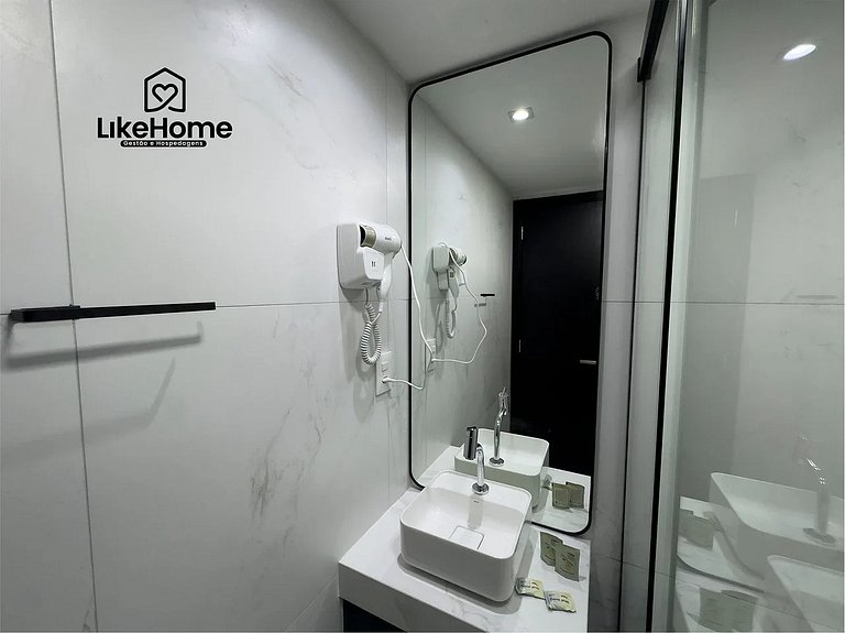 Flat em Tambaú espaçoso c/ varanda - LikeHome