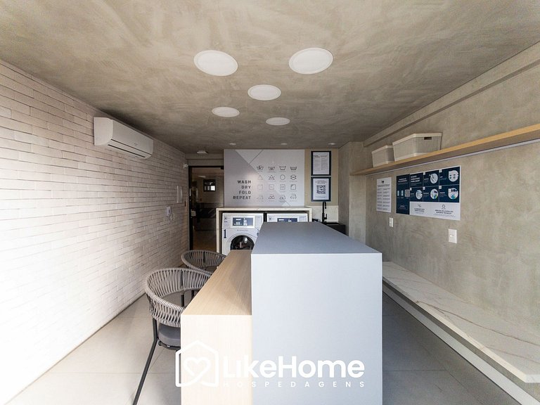 Flat com varanda vista piscina no Bessa - LikeHome