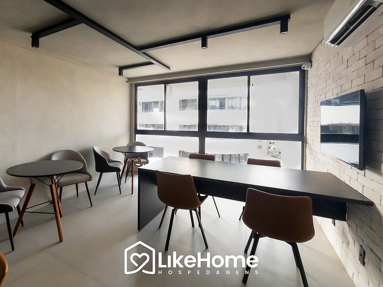 Flat com varanda vista piscina no Bessa - LikeHome