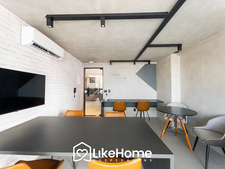 Flat com varanda vista piscina no Bessa - LikeHome