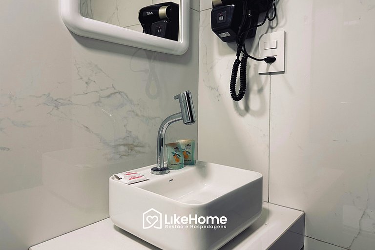 Lindo Flat com vista cidade em Tambaú - LikeHome