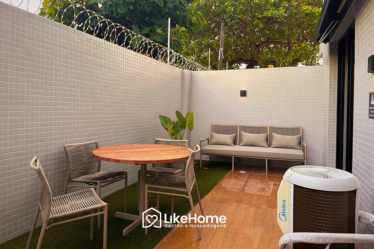 Flat à 50m da praia com área externa - LikeHome