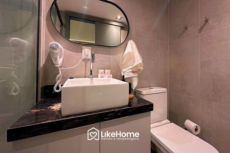 Flat c/ varanda no Hit - LikeHome Hospedagens