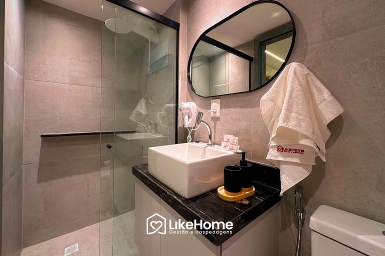 Flat c/ varanda no Hit - LikeHome Hospedagens