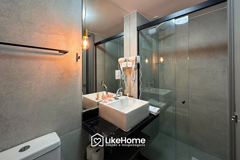 Flat Cabo Branco piscina borda infinita - LikeHome
