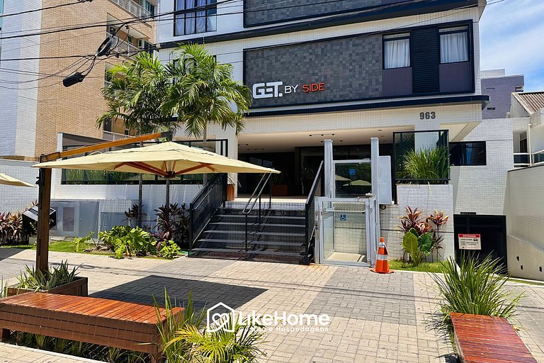Belo flat na praia do Bessa Get By Side - LikeHome