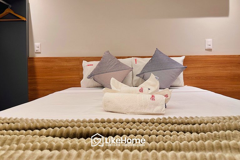 Flat p/ 2 na orla com piscina vista mar - LikeHome