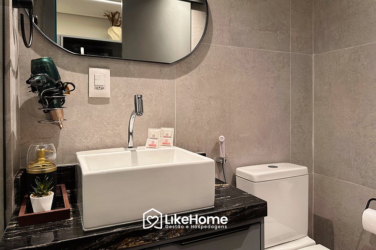 Flat p/ 2 na orla com piscina vista mar - LikeHome