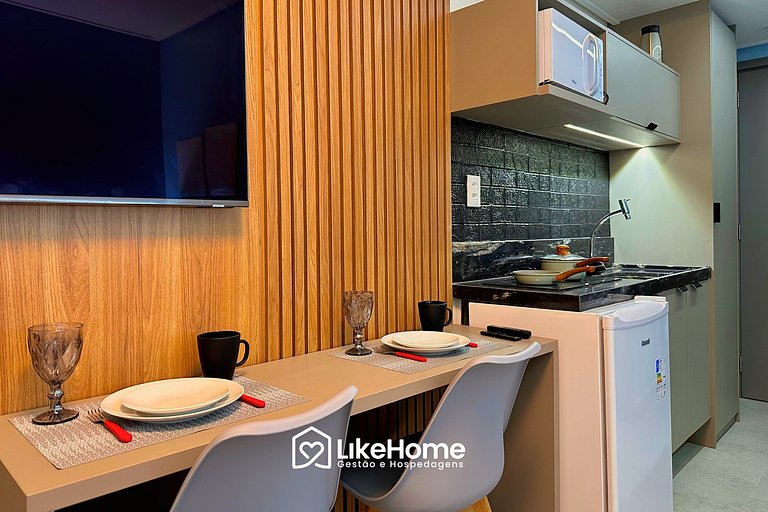 Belo e Encantador Flat 50 m da praia - LikeHome
