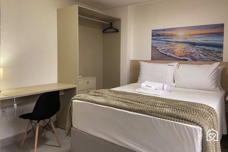 Apt. Cabo Branco c/ varana na praia - LikeHome