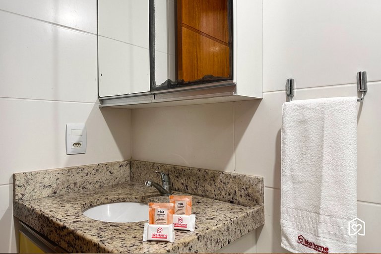 Flat na praia de intermares c/ piscina - LikeHome