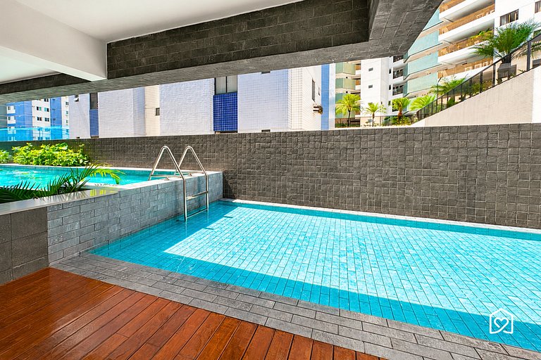 Flat em Tambaú c/ piscina e roftop c/ vista cidade