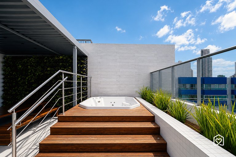 Flat família c/ piscina na praia bessa - LikeHome