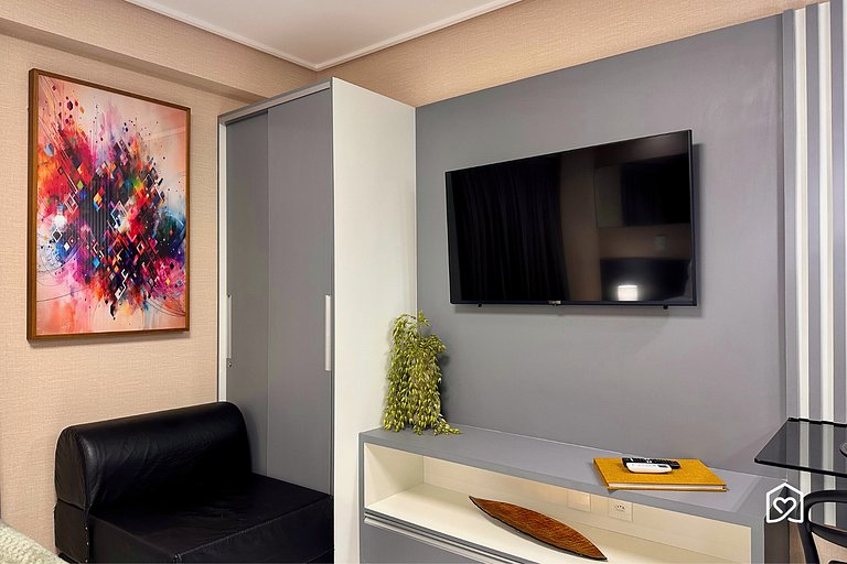 Incrível flat c/ vista cidade em Tambaú - LikeHome