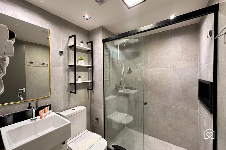Flat completo a 50m da praia - LikeHome