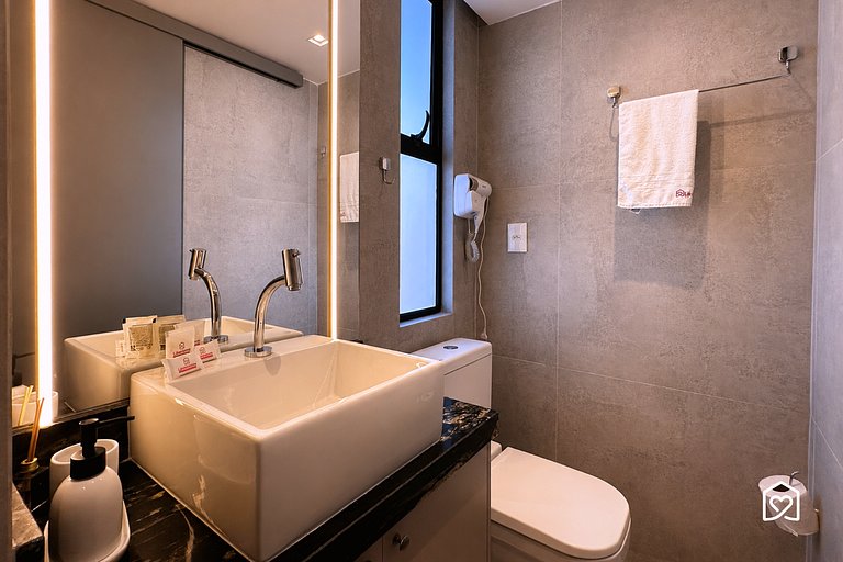 Belo Flat c/ vista praia Cabo Branco - LikeHome