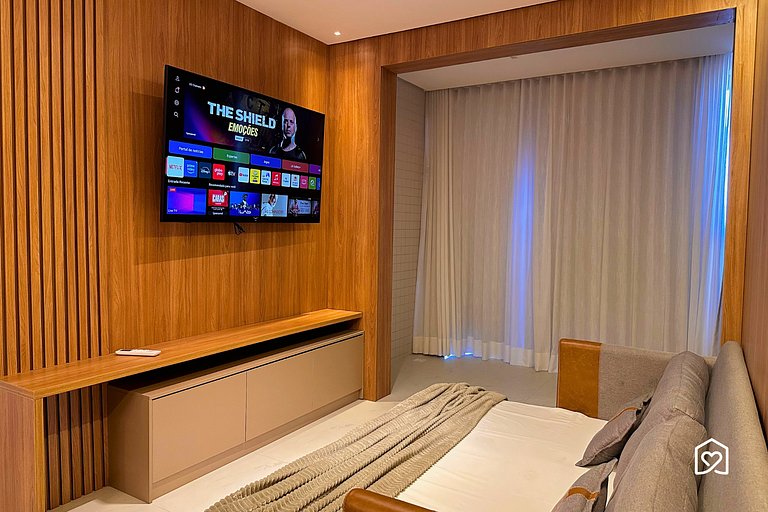 Family-Size Apt. with Sea View - LikeHome
