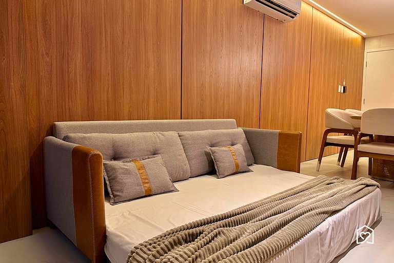 Family-Size Apt. with Sea View - LikeHome