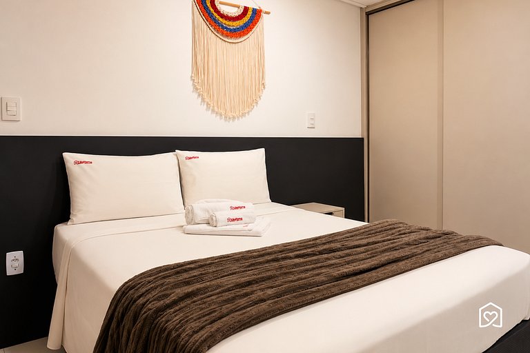 Flat c/ varanda espaçoso Tambaú praia - LikeHome