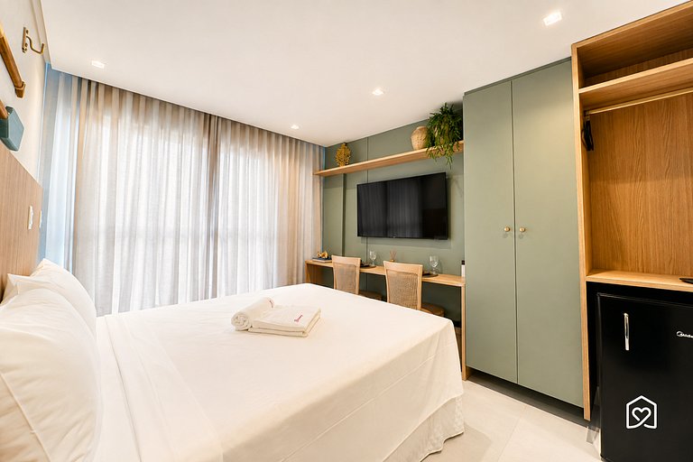 Flat beira mar c/ vista no Bessa - LikeHome