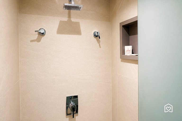 Flat beira mar c/ vista no Bessa - LikeHome