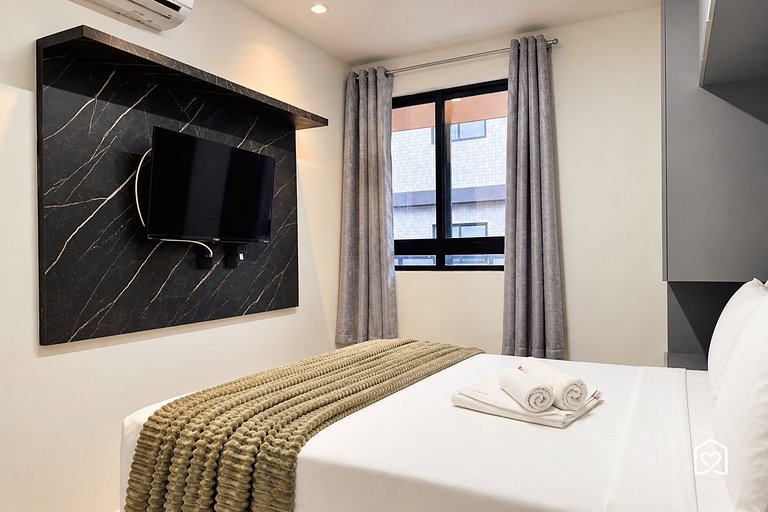 Apt. on Cabo Branco beach with balcony and pool