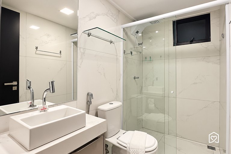 Family apartment with balcony near Tambaú Beach