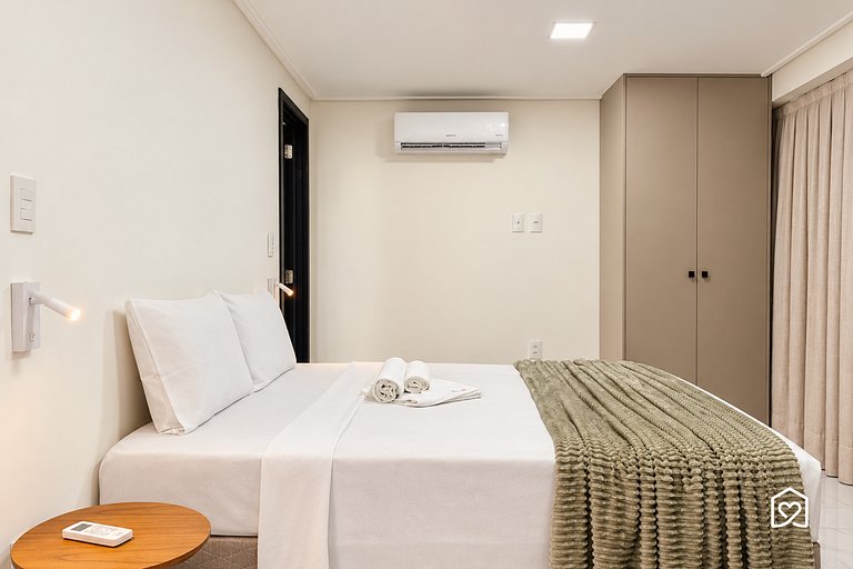 Family apartment with balcony near Tambaú Beach