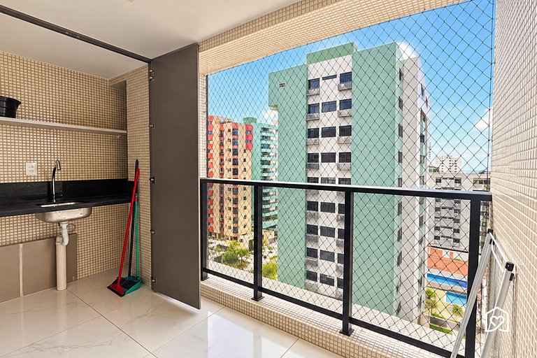 Family apartment with balcony near Tambaú Beach