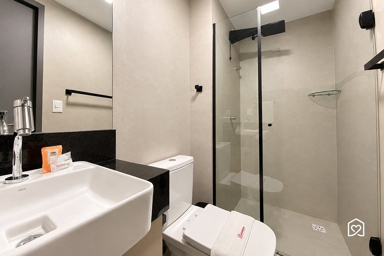 Flat 4 min from the beach and rooftop pool sea view