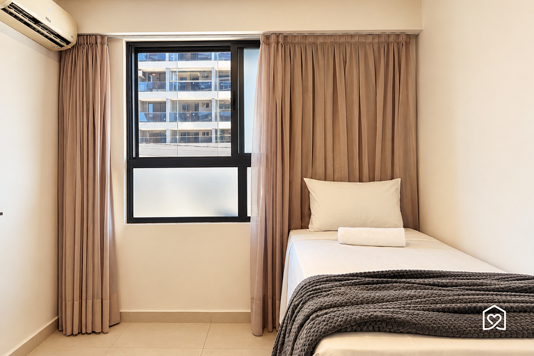 Flat para 3 pessoas c/ varanda em Intermares
